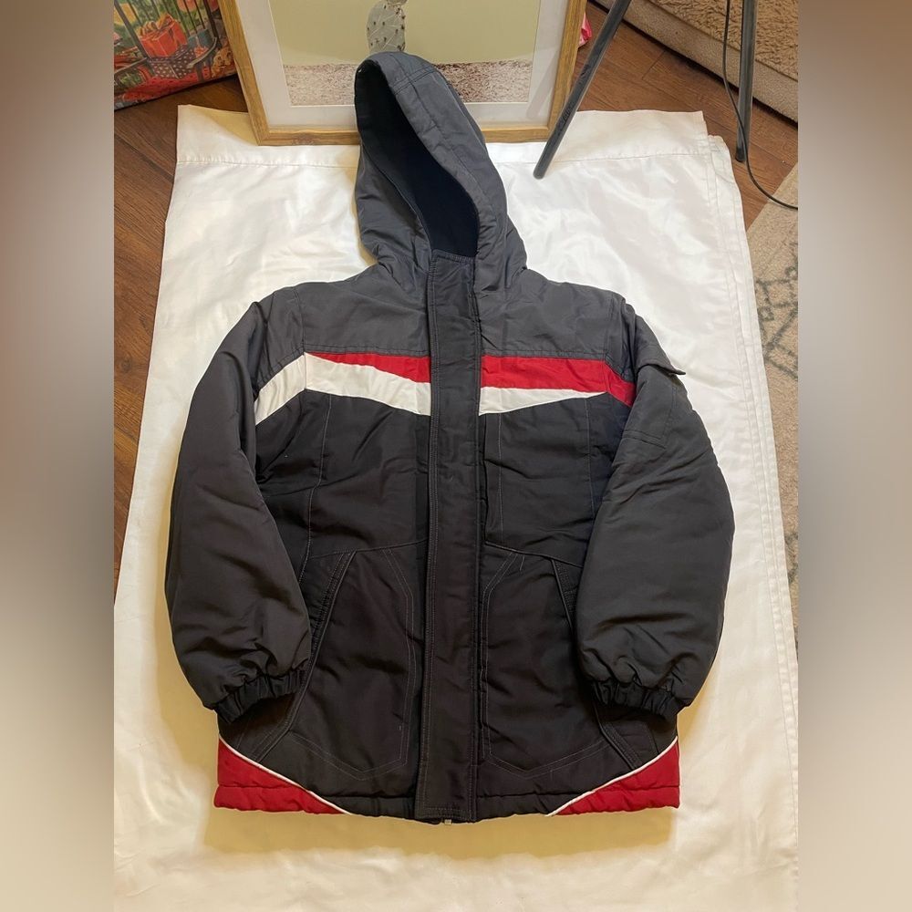 Boys glaciers edge size M(10/12) black and gray winter coat